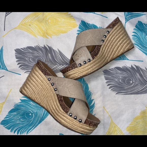 Lucky Brand Magnolia  Wedge Heel Sandals Size 6.5 - Picture 1 of 6